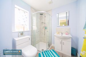 En-Suite- click for photo gallery